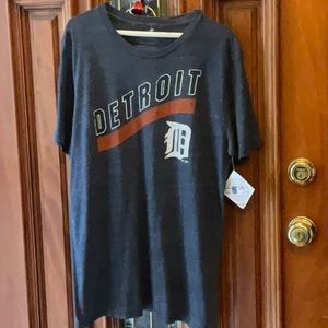 NWT MLB Detroit Tigers tee